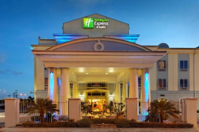 Гостиница Holiday Inn Express Trincity, an IHG Hotel  Piarco